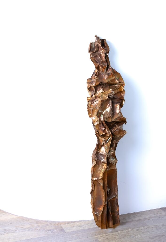 In-Transit-2024-Kupfer-160x20x30cm